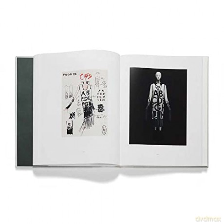 Karl Lagerfeld - Andrew Bolton [KSIĄŻKA]