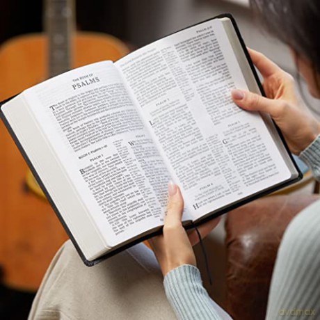 Kjv Giant Print Centercolumn Reference B [KSIĄŻKA]