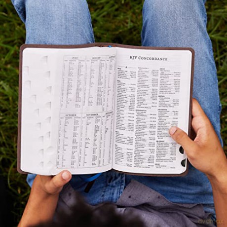 Kjv Personal Size Reference Bible Verse [KSIĄŻKA]
