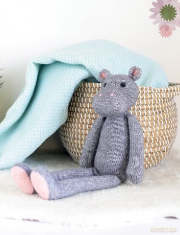 Knitted Animal Toys - Louise Crowther [KSIĄŻKA]