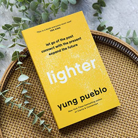 Lighter - Yung Pueblo [KSIĄŻKA]