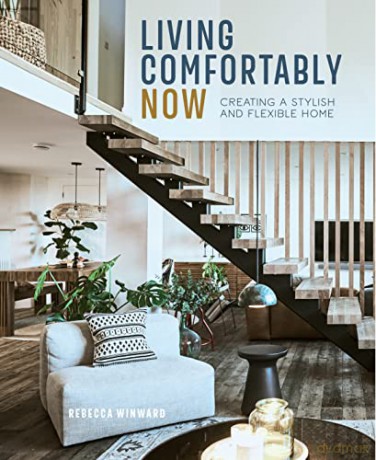 Living Comfortably Now - Rebecca Winward [KSIĄŻKA]