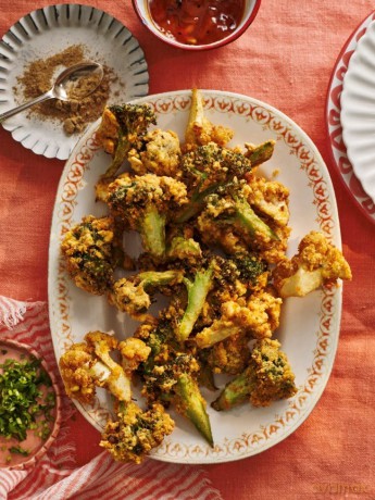Meat Free Mowgli - Nisha Katona [KSIĄŻKA]