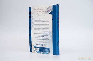 Niv Larger Print Denim Soft-Tone Bible - New International Ve [KSIĄŻKA]