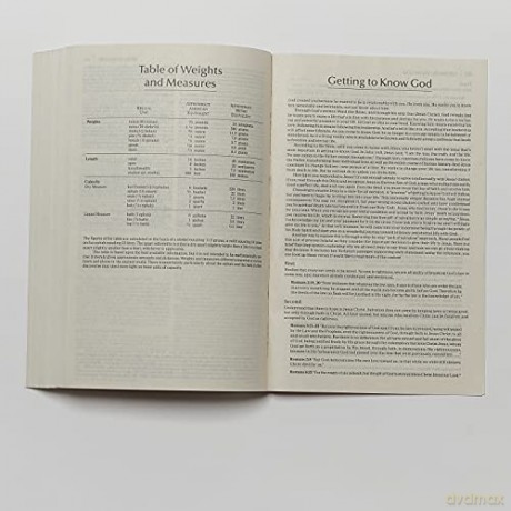 Nkjv Economy Bible Paper Pb [KSIĄŻKA]