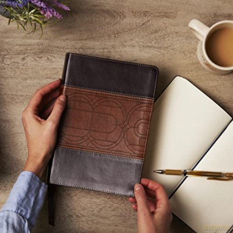 Nkjv Study Bible Leathersoft Brown Fullc [KSIĄŻKA]