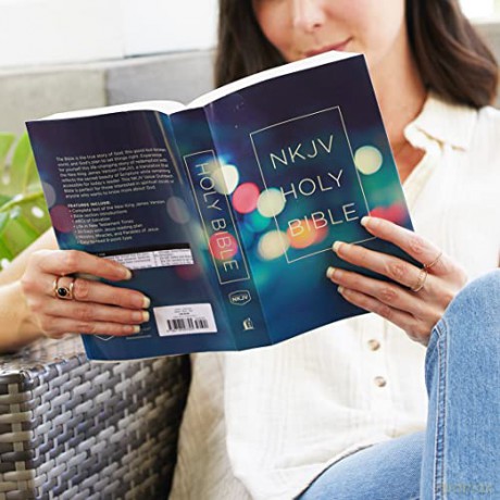 Nkjv Value Outreach Bible Pb [KSIĄŻKA]