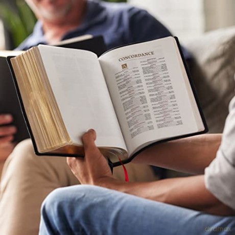 Nkjv Widemargin Reference Bible Sovereig [KSIĄŻKA]