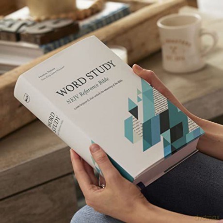 Nkjv Word Study Reference Hb [KSIĄŻKA]