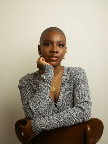 Offline Diaries - Yomi Adegoke [KSIĄŻKA]