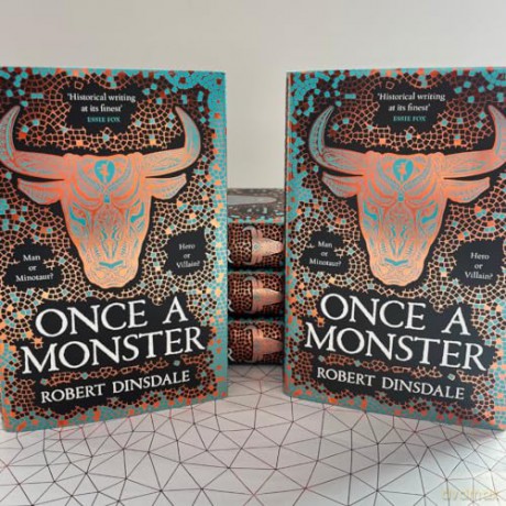 Once A Monster - Robert Dinsdale [KSIĄŻKA]