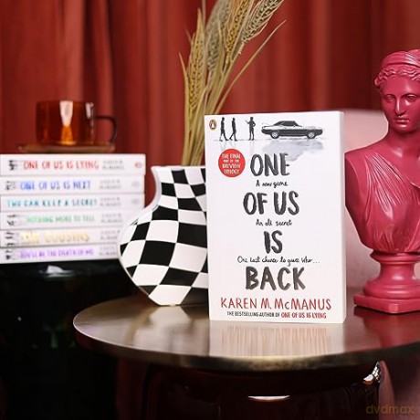 One Of Us Is Back - Karen M. Mcmanus [KSIĄŻKA]