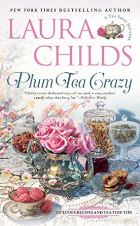 Plum Tea Crazy - Laura Childs [KSIĄŻKA]