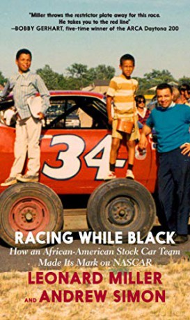 Racing While Black Pb - Leonard T. Miller [KSIĄŻKA]