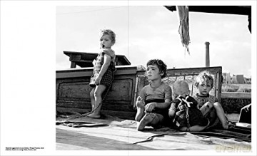 Sabine Weiss The Poetry Of The Instant - Weiss. Sabine [KSIĄŻKA]