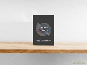 Sacred Strides The Journey To Belovednes - Justin Mcroberts [KSIĄŻKA]