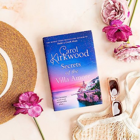 Secrets Of The Villa Amore - Carol Kirkwood [KSIĄŻKA]