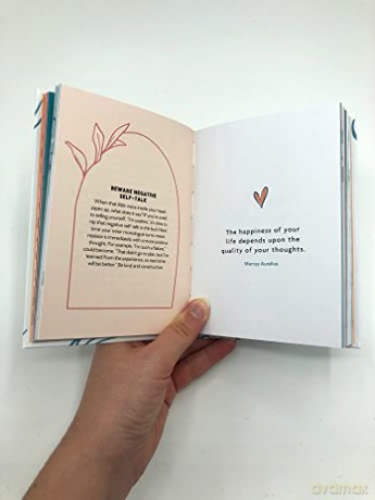 Self Kindness - Claire Chamberlain [KSIĄŻKA]