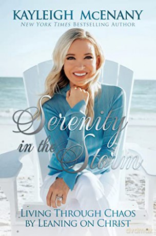 Serenity In The Storm - Kayleigh Mcenany [KSIĄŻKA]