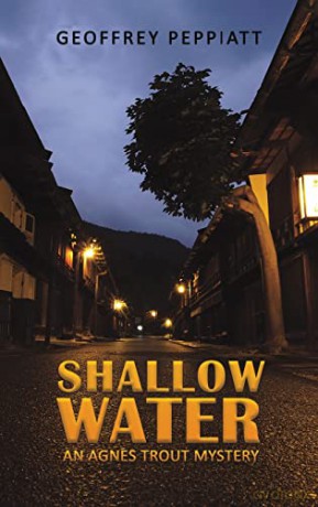 Shallow Water - Geoffrey Peppiatt [KSIĄŻKA]