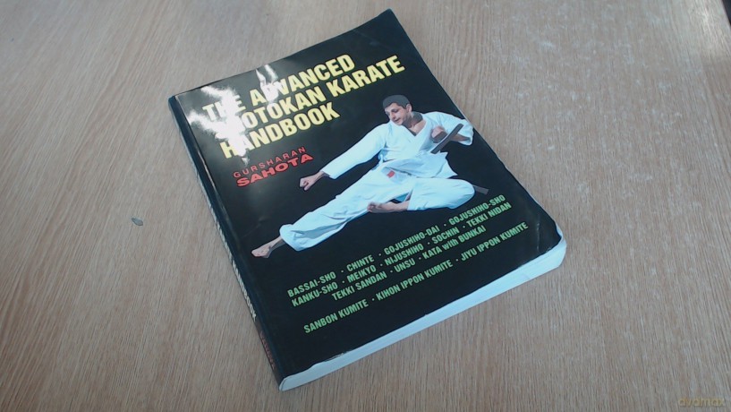 Shotokan Karate Handbook - Gursharan Sahota [KSIĄŻKA]
