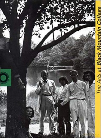 The Arts At Black Mountain College [KSIĄŻKA]