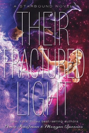 Their Fractured Light - Meagan Spooner Amie [KSIĄŻKA]