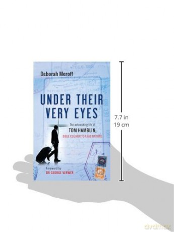 Under Their Very Eyes - Tom Hamblin [KSIĄŻKA]