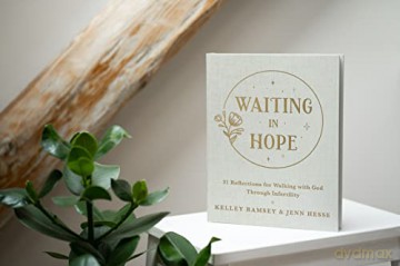 Waiting In Hope Hb - Hesse Jennifer [KSIĄŻKA]