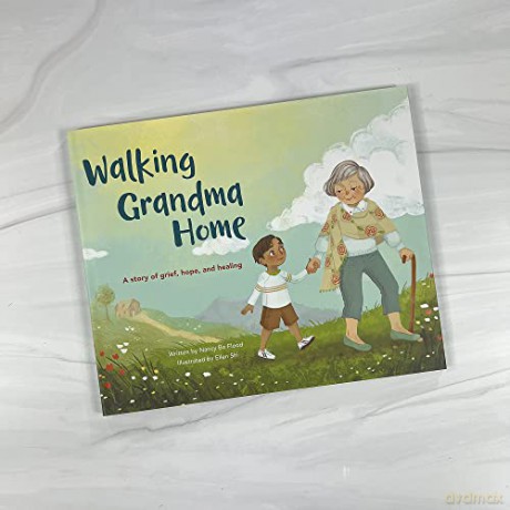 Walking Grandma Home - Bo Flood Nancy Bo [KSIĄŻKA]