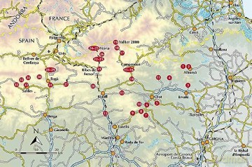 Walking In Catalunya Girona Pyrenees - Jacint Mig [KSIĄŻKA]