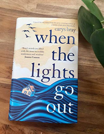 When The Lights Go Out - Carys Bray [KSIĄŻKA]