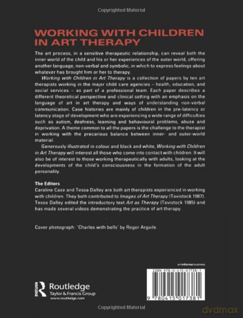 Working With Children In Art Therapy - Caroline Case [KSIĄŻKA]