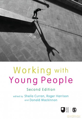 Working With Young People - Sheila Curran [KSIĄŻKA]