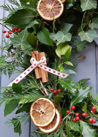 Wreath Making For All Occasions - Becci Coombes [KSIĄŻKA]