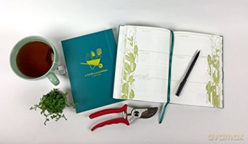 Year In The Garden A Guided Journal - Nina Montenegro [KSIĄŻKA]