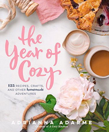 Year Of Cozy - Adrianna Adarme [KSIĄŻKA]