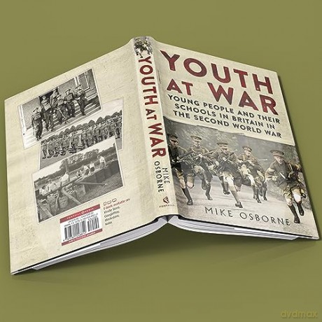 Youth At War - Osborne Mike [KSIĄŻKA]