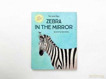 Zebra In The Mirror - Tina Arnus Pupis [KSIĄŻKA]