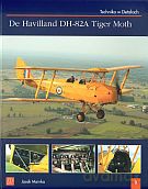 De Havilland DH - 82A Tiger Moth - Jacek Mainka [KSIĄŻKA]
