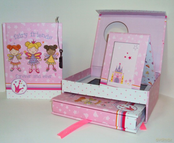 Fairy friends. Pudełeczko z albumem i ramką do zdjęć K361068 [KSIĄŻKA]
