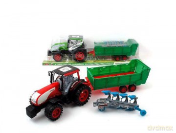 Traktor z przyczepą z pługiem mix