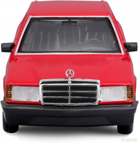 Model metalowy Mercedes Benz 190E 1987 1/24 czerwony