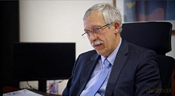 A Nous de Jouer