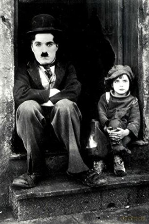 Chaplin en Famille-Le dictateur + Les Temps Modernes + La ruée vers l'or + Le Cirque + The Kid (Version Restaurée)