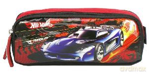 Piórnik dwukomorowy Hot Wheels [KSIĄŻKA]