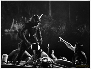 The Creature Walks Among Us [DVD]