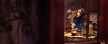 La Femme des steppes, Le Flic et l'oeuf