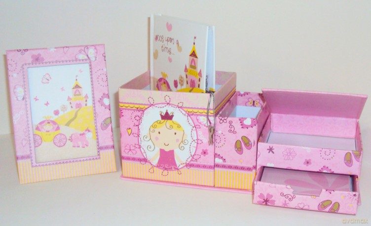 Pretty princess. Organizer na biurko V641012 [KSIĄŻKA]