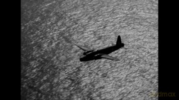 One of Our Aircraft Is Missing (Jeden z naszych samolotów zaginął) [DVD]